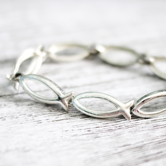 Jewelry - Sterling Silver Fish Bracelet